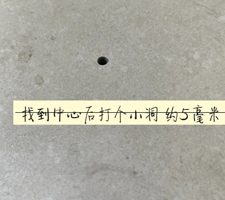 科尔沁左翼中瓷砖空鼓维修公司专业解答在瓷砖铺贴过程中，如果砂料搅拌不均匀，将会带来以下问题